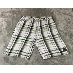 Ocean Current flat front plaid Men’s shorts 40 waist green  black White.